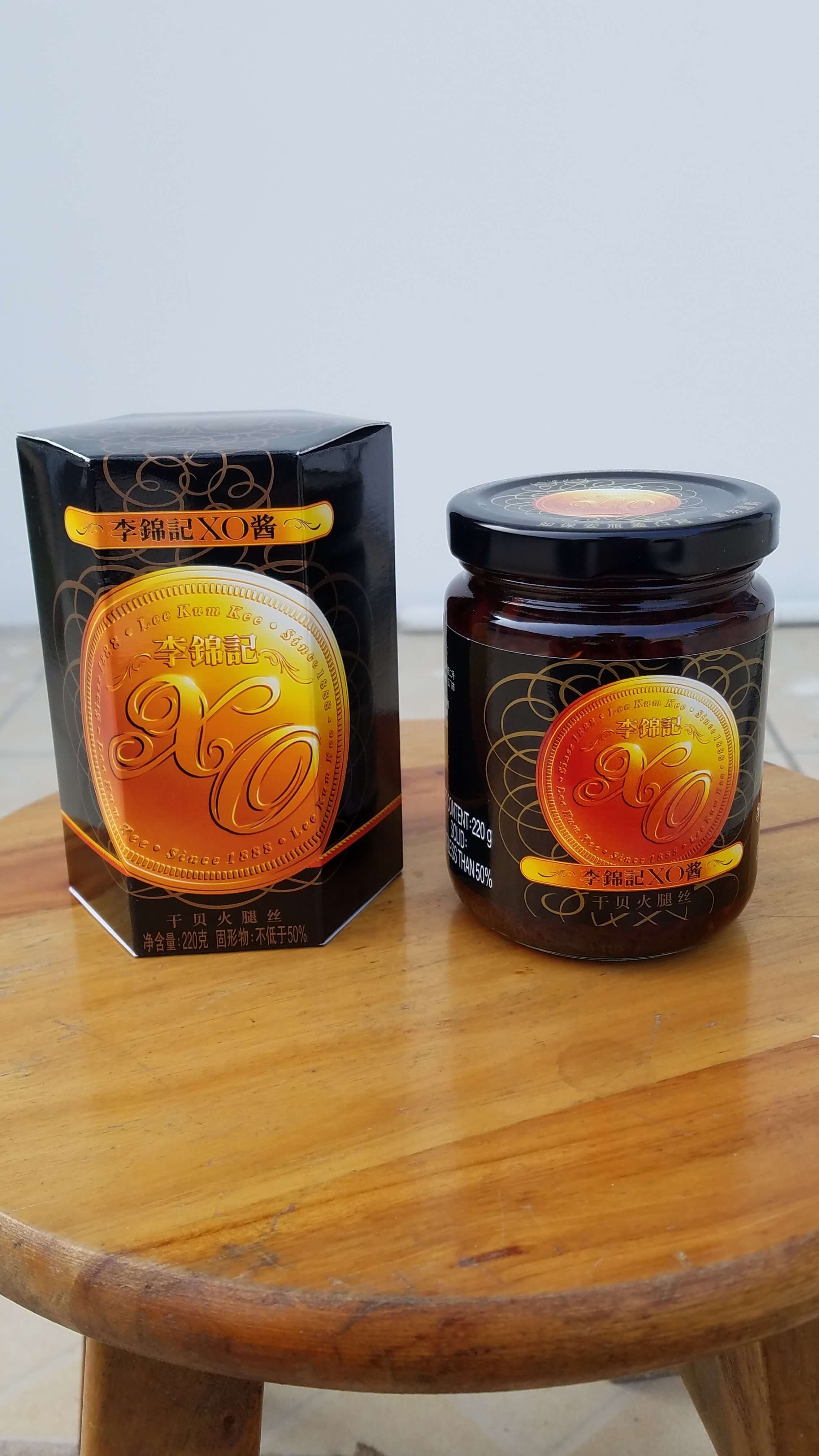 李锦记XO酱瓶装：外盒和产品